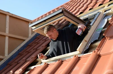 Pose de fenêtres de toit Velux à Montchenu